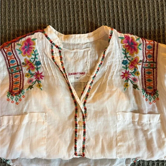 Johnny Was White Embroidered Linen Tunic with Pink & Teal Floral Accents - Picture 4 of 9